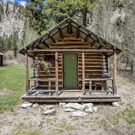 Sawtooth Lodge Stanley Bagian luar foto