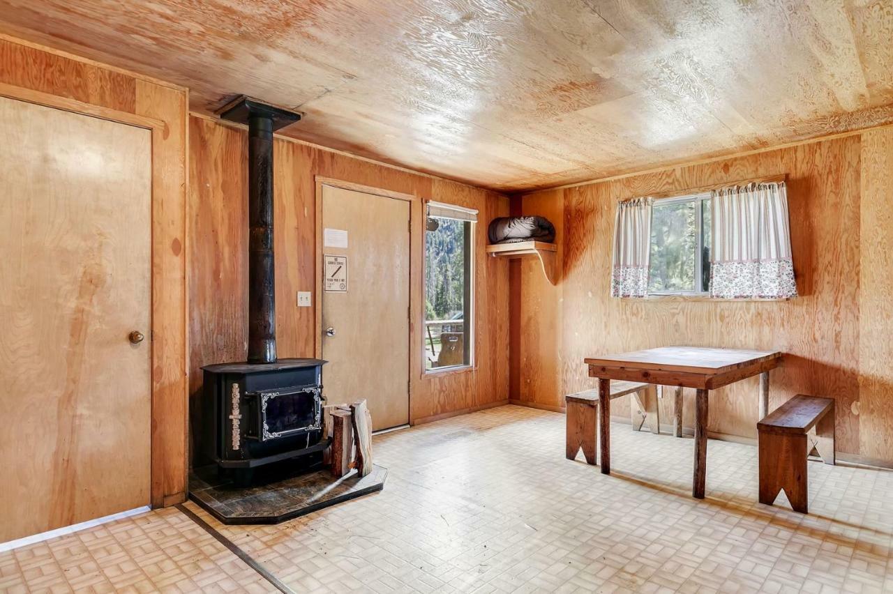 Sawtooth Lodge Stanley Bagian luar foto