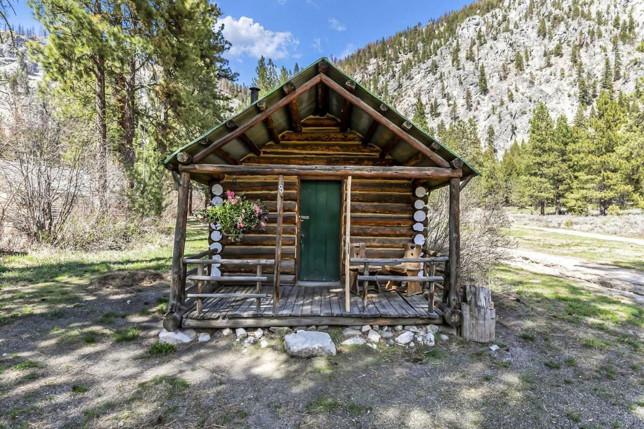 Sawtooth Lodge Stanley Bagian luar foto