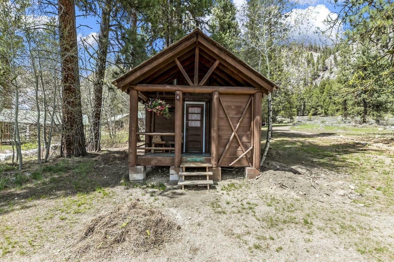 Sawtooth Lodge Stanley Bagian luar foto