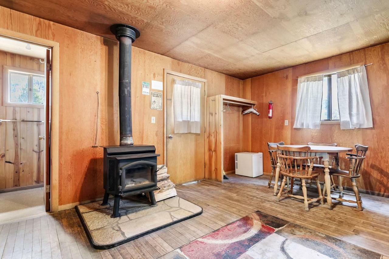 Sawtooth Lodge Stanley Bagian luar foto