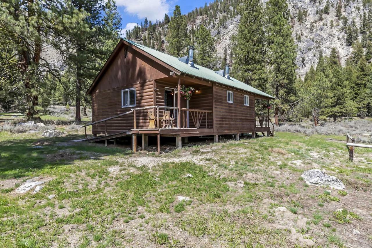 Sawtooth Lodge Stanley Bagian luar foto