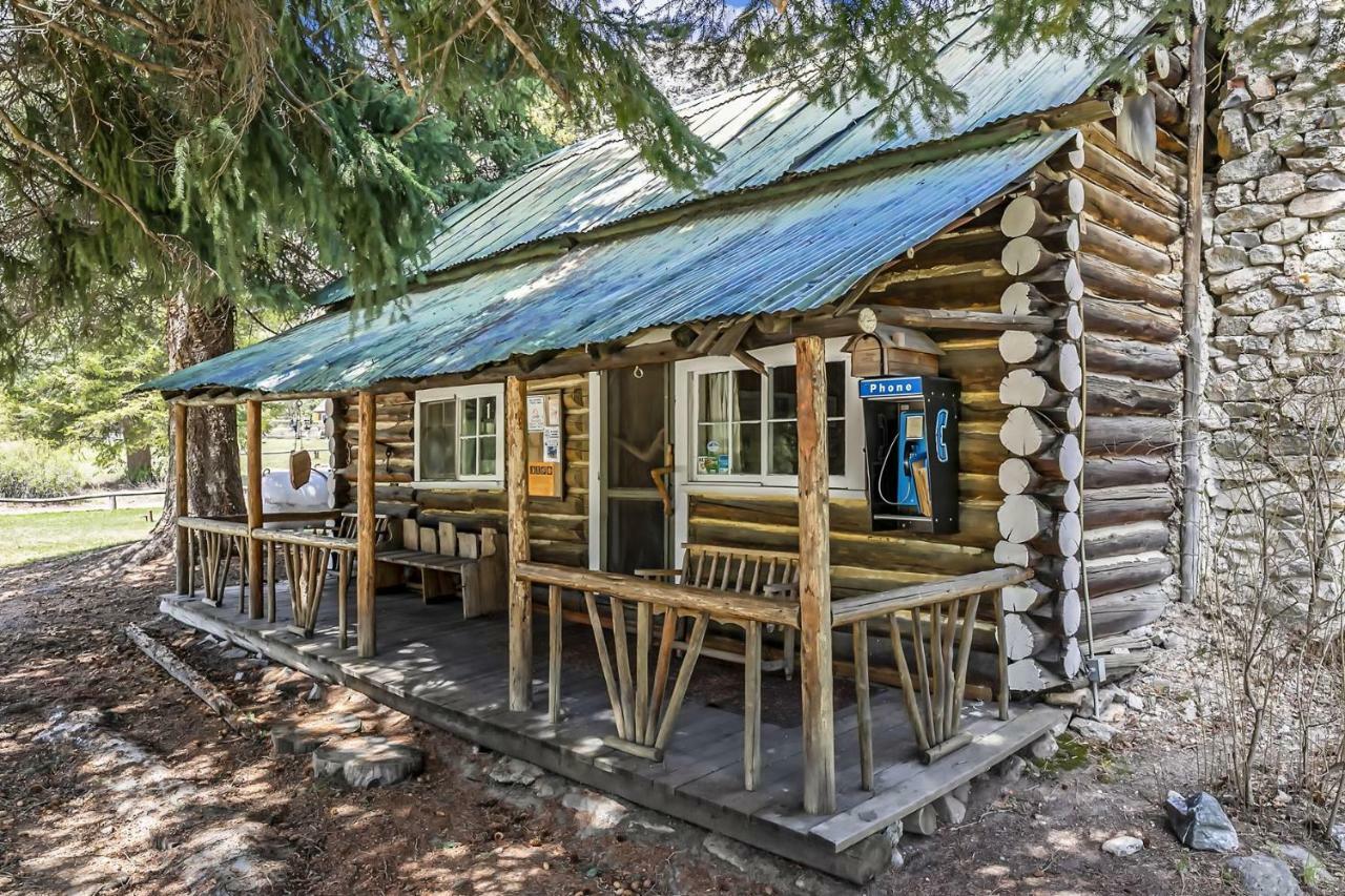 Sawtooth Lodge Stanley Bagian luar foto