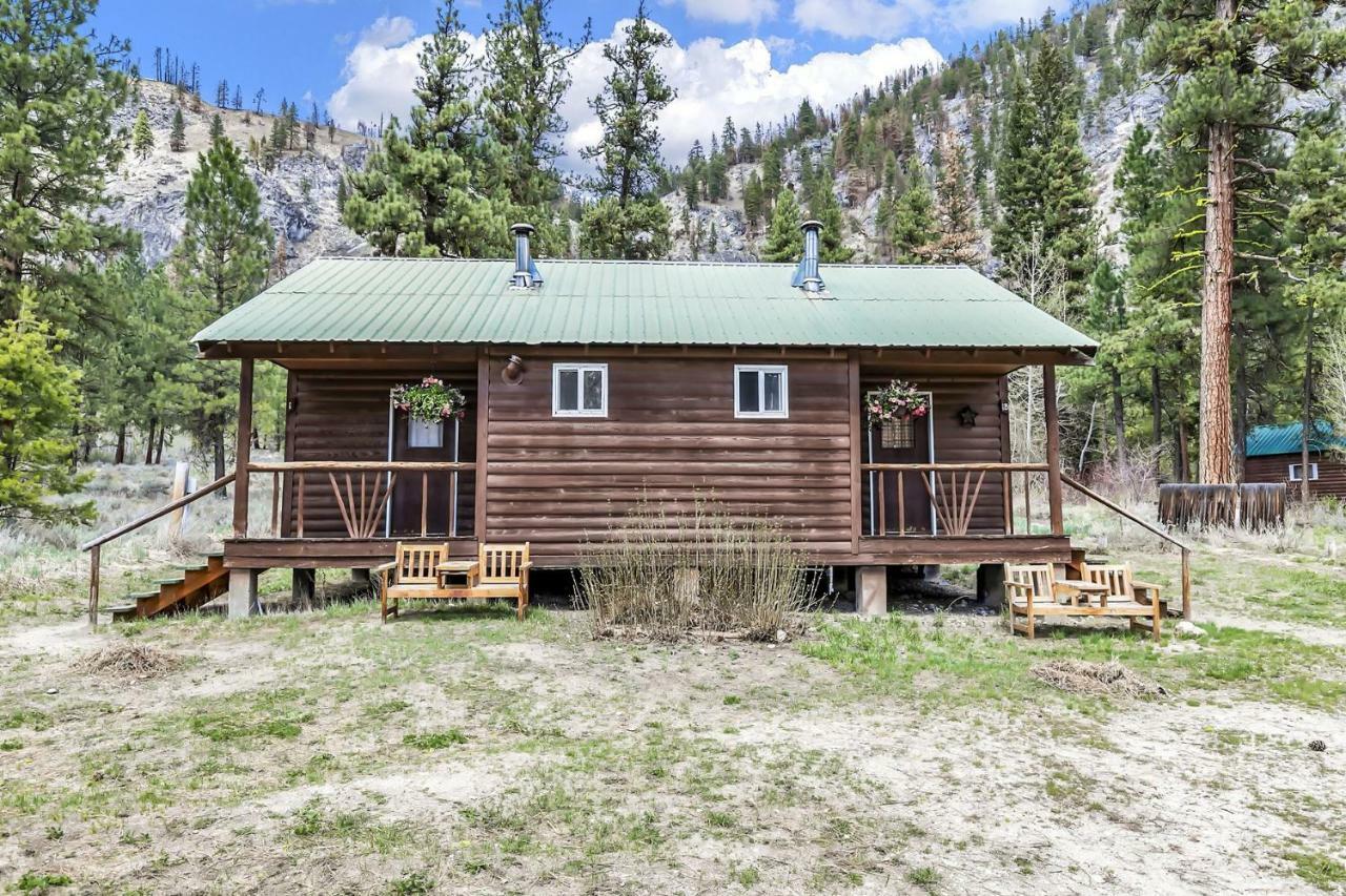Sawtooth Lodge Stanley Bagian luar foto